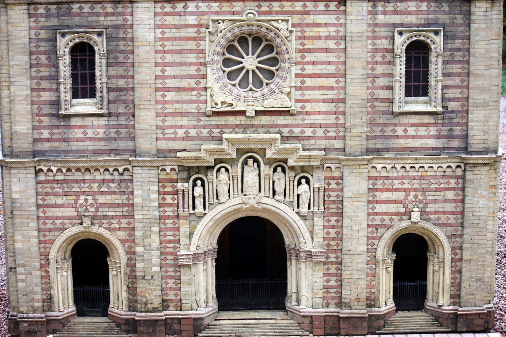 Eingang zum Dom von Speyer