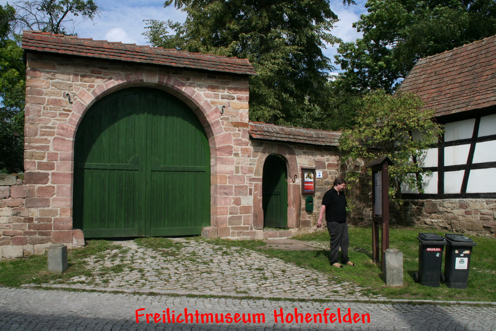 Eingang zum Freilichtmuseum in Hohenfelden bei Weimar