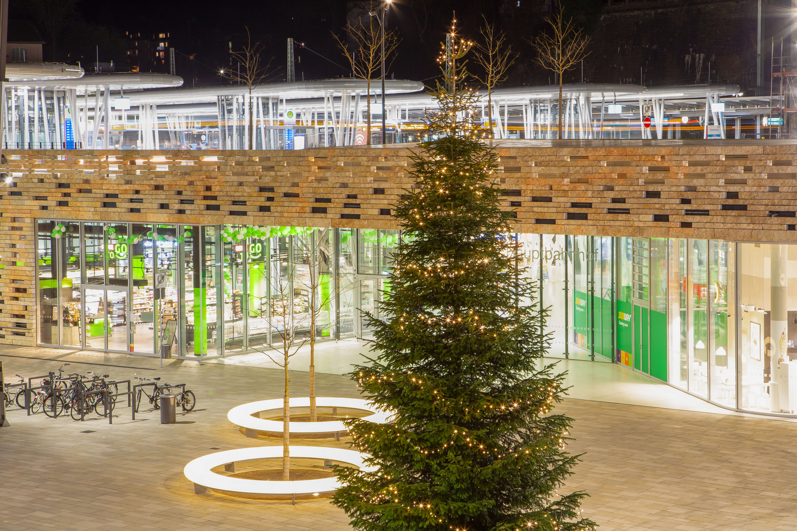 Eingang zum Hauptbahnhof Wuppertal.