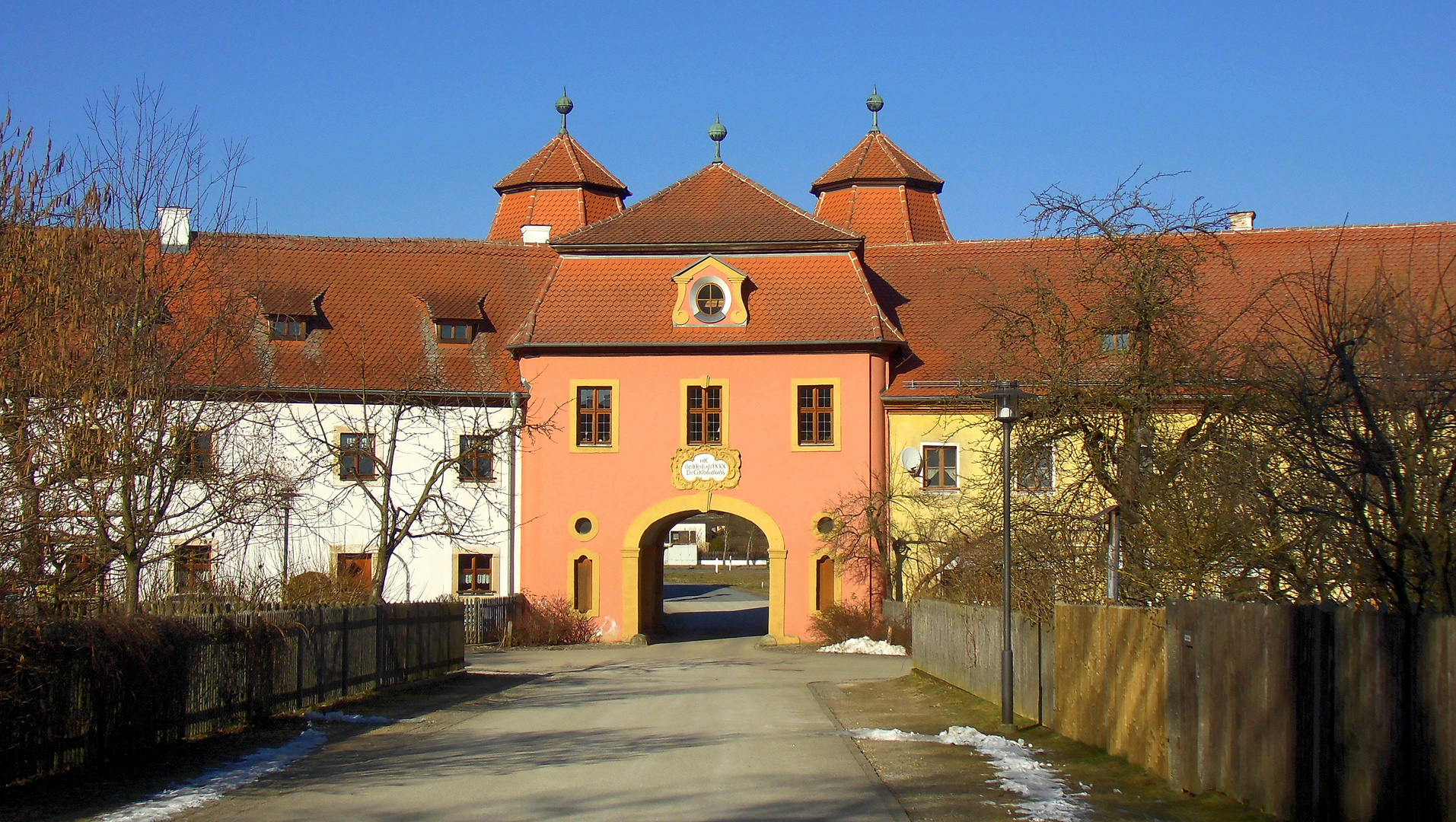 Eingang zum Klosterdorf Speinshart