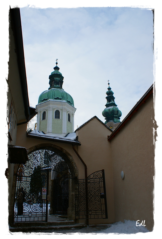 Eingang zum Petersfriedhof