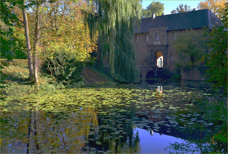 Eingang zum Schloss Rheydt, Mönchengladbach