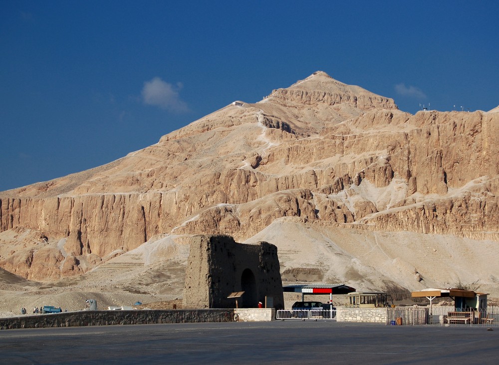 Eingang zum Tempel der Hatschepsut