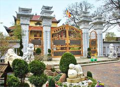 Eingang zur Pagode Linh Thuu