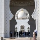 Eingang zur Sheik Zayed Moschee