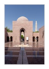 Eingang zur Sultan Qabus Moschee in Muscat/Oman