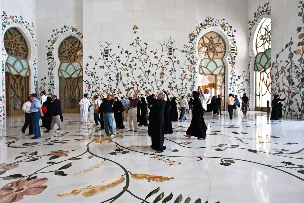 Eingangshalle der Sheikh Zayed Moschee (Abu Dhabi)