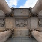 Eingangsportal am Deutschen Bundestag