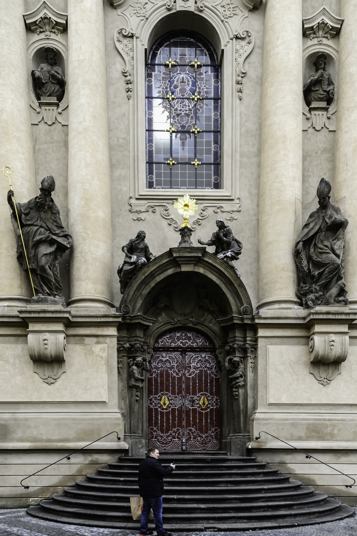 Eingangsportal St. Nikolaus