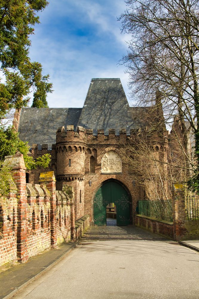 Eingangstor von Schloss Paffendorf Foto & Bild architektur, schlösser