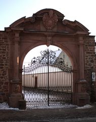 Eingangstor zur ehemahligen Benediktiner-Abtei in Seligenstadt