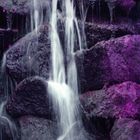 eingefärbter Wasserfall