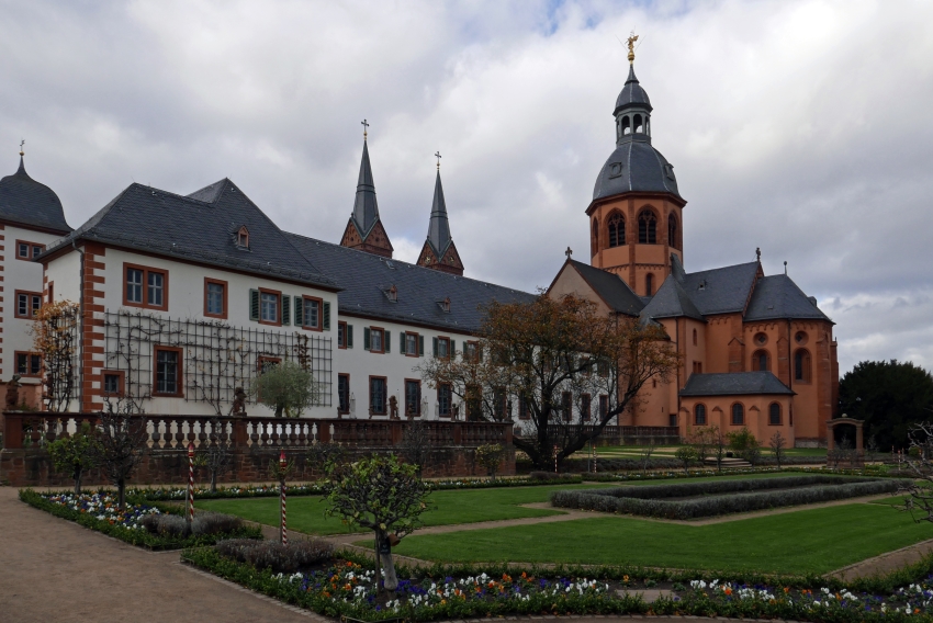 Einhard-Basilika