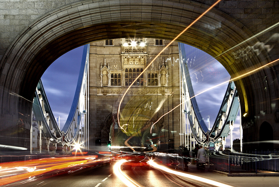 Einiges los auf der Tower Bridge......