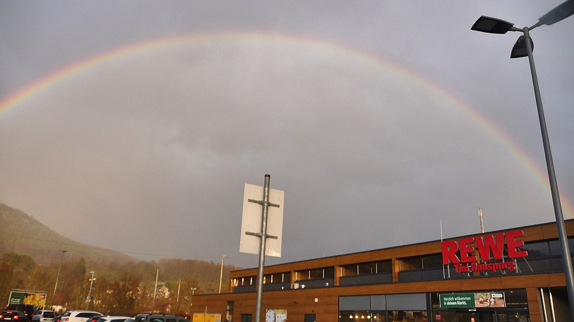 Einkaufen unterm Regenbogen