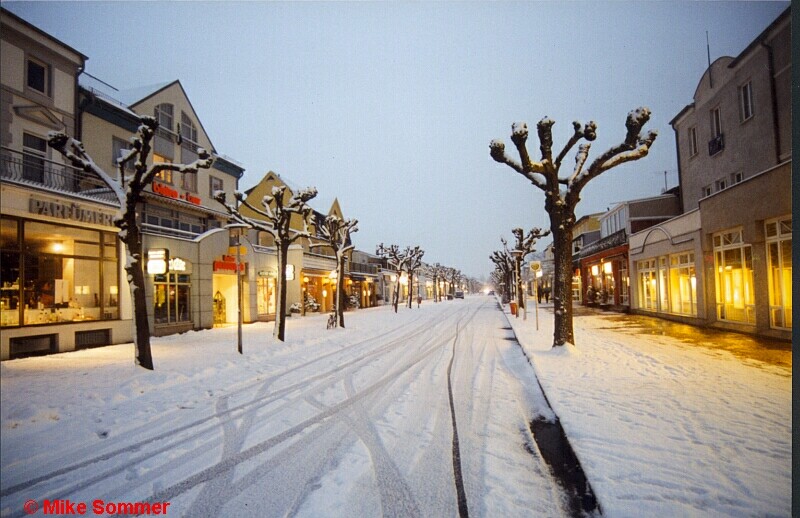 Einkaufsstrasse in Warnemünde