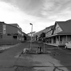 Einkaufsstraße und "City Center" von Longyearbyen...