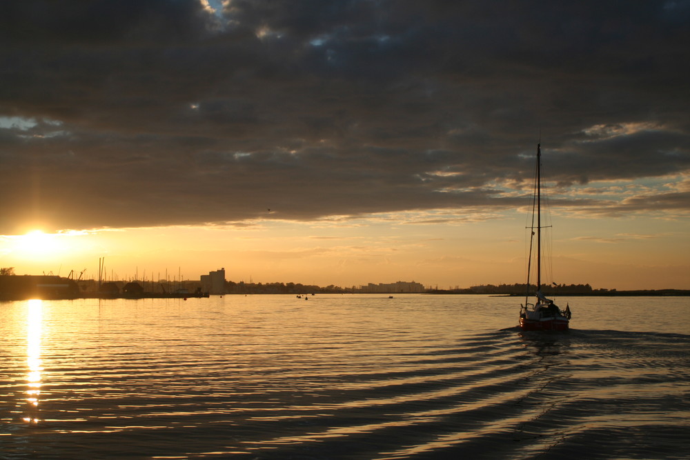 Einlaufen in Heiligenhafen