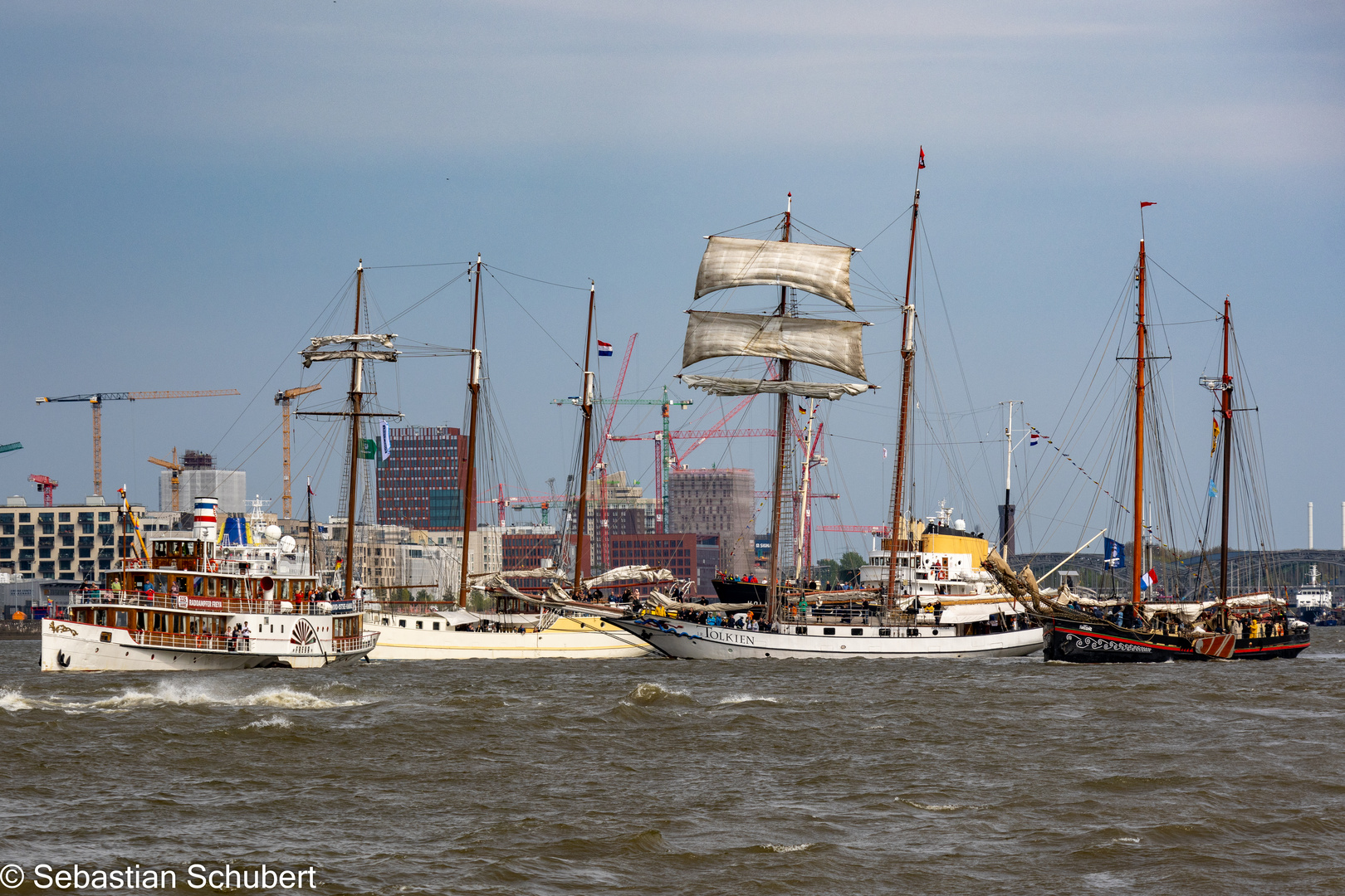 Einlaufparade Hafengeburtstag 2023 in Hamburg