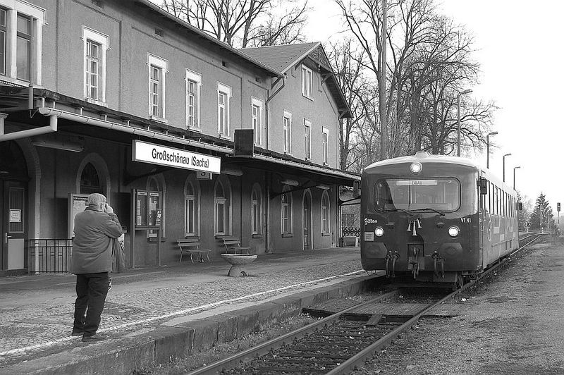 einmal bitte schön lächeln - Eisenbahnfreunde beim Fotografieren