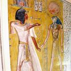 Einmalige Farbenpracht in Pharaonengräbern . .