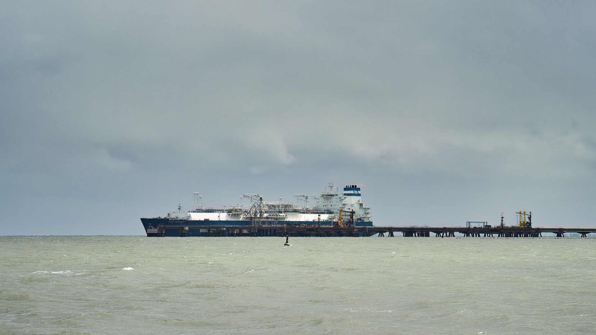 Eins von den Großen | Hooksiel-Außenhafen