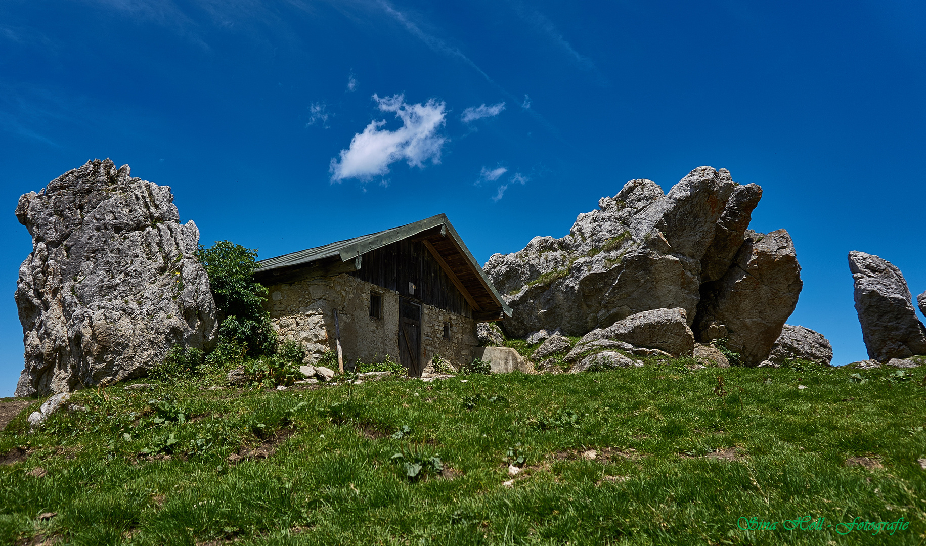 Einsame Hütte auf dem Berg