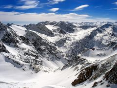 Einsame Hütte mitten in den Bergen