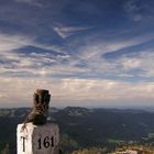 einsamer Bergstiefel in luftiger Höh