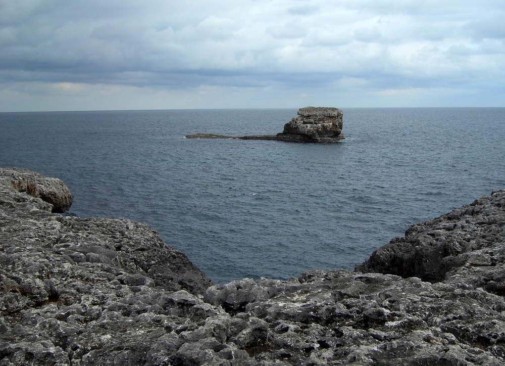 Einsamer Felsen