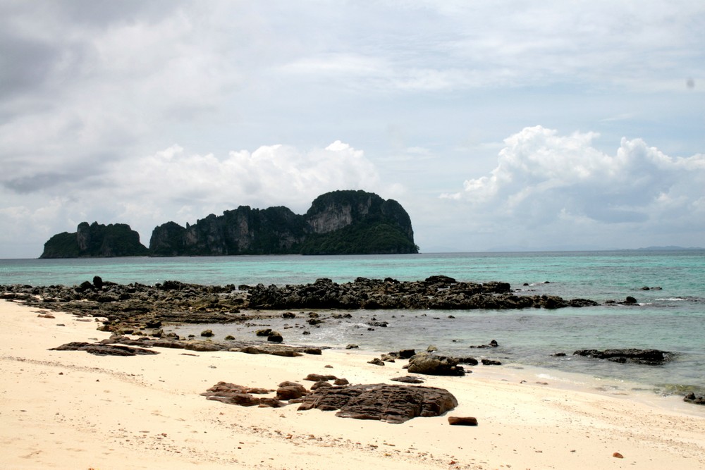 Einsamer Strand auf Bamboo Island