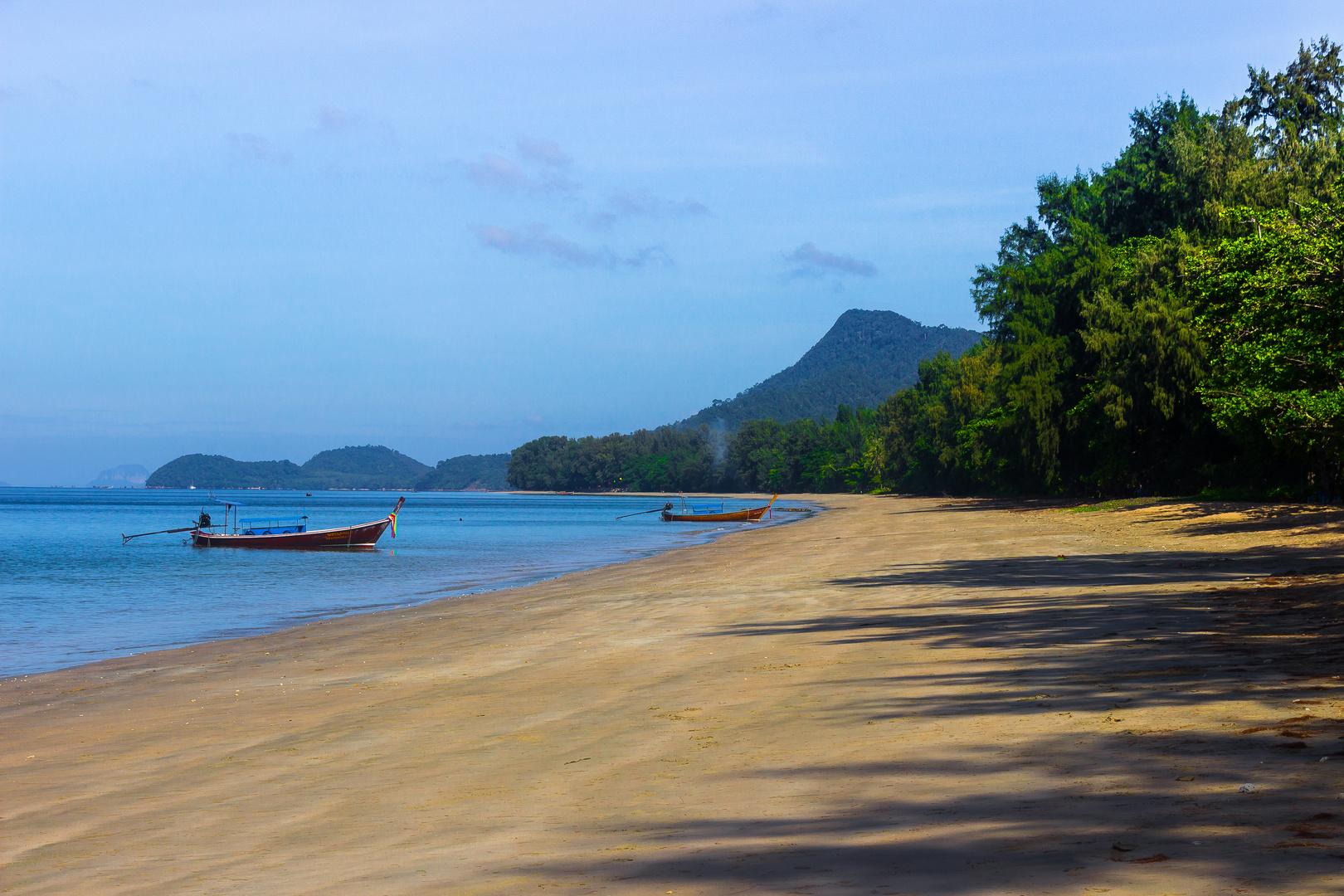 einsamer Strand von Koh Jum