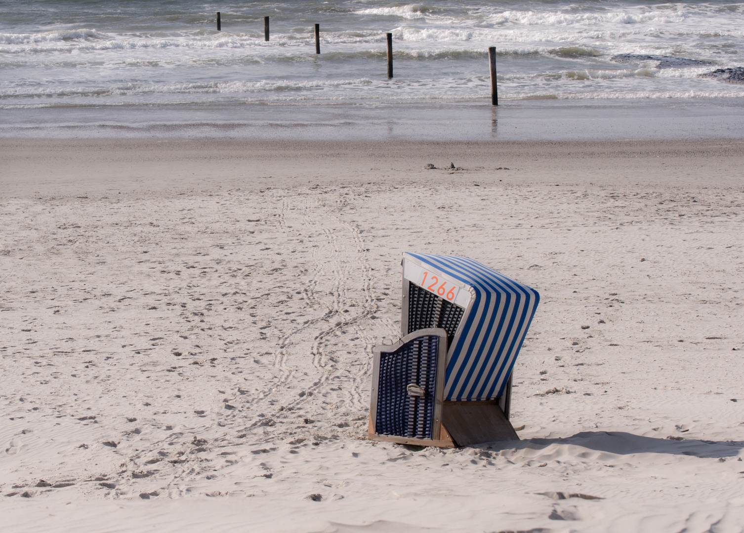 Einsamer Strandkorb auf Norderney