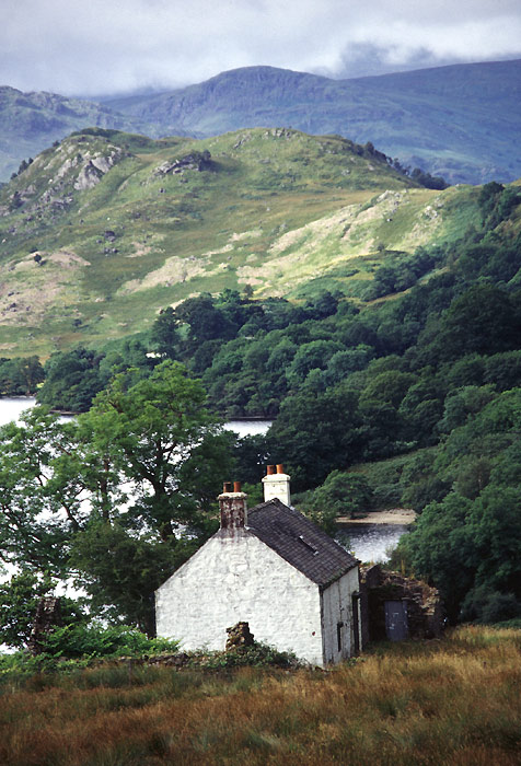 Einsames Haus in den Highlands