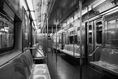 Einsamkeit in der U-Bahn