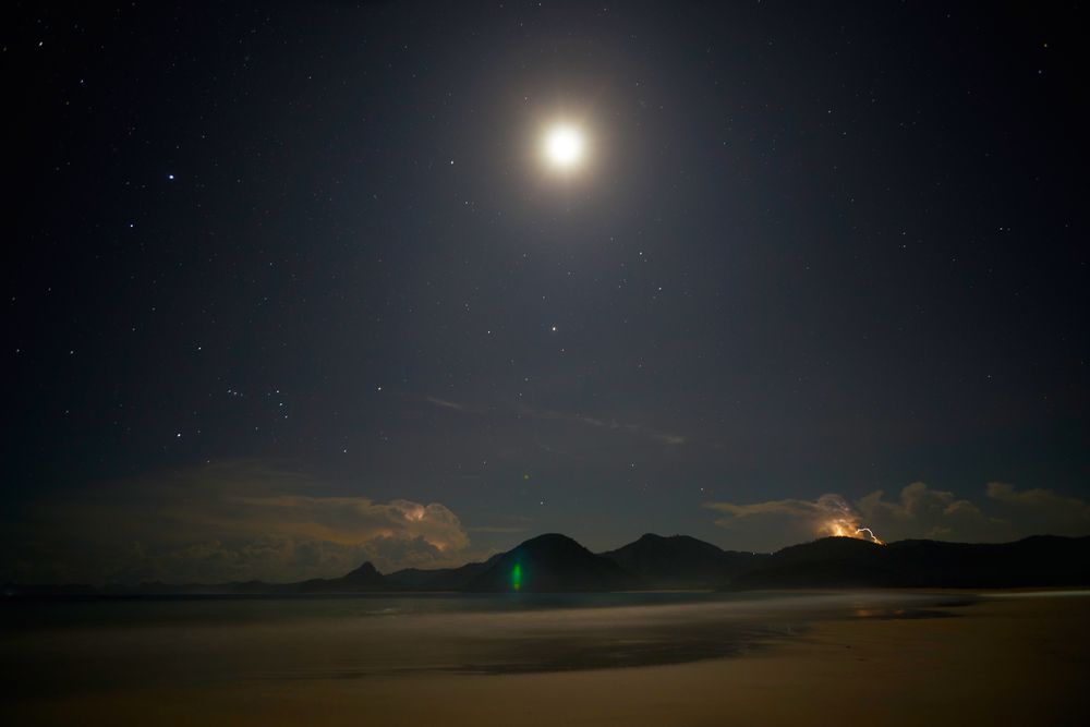 Einsamkeit, Strand, Gewitter, Mond & Sterne