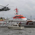 Einsatz auf der Elbe im Hamburger Hafen/2