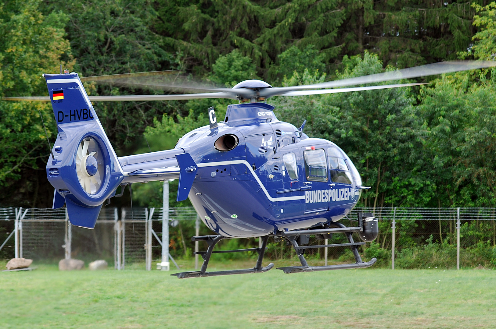 Einsatz bei der Polizeifliegerstaffel Nord in Fuhlendorf