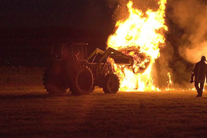 Einsatz bei einem Heuballenbrand