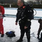 Einsatz - Eis Rettungsübung - Tauchen
