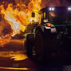 Einsatz zur Brandbeschleunigung: Osterfeuer