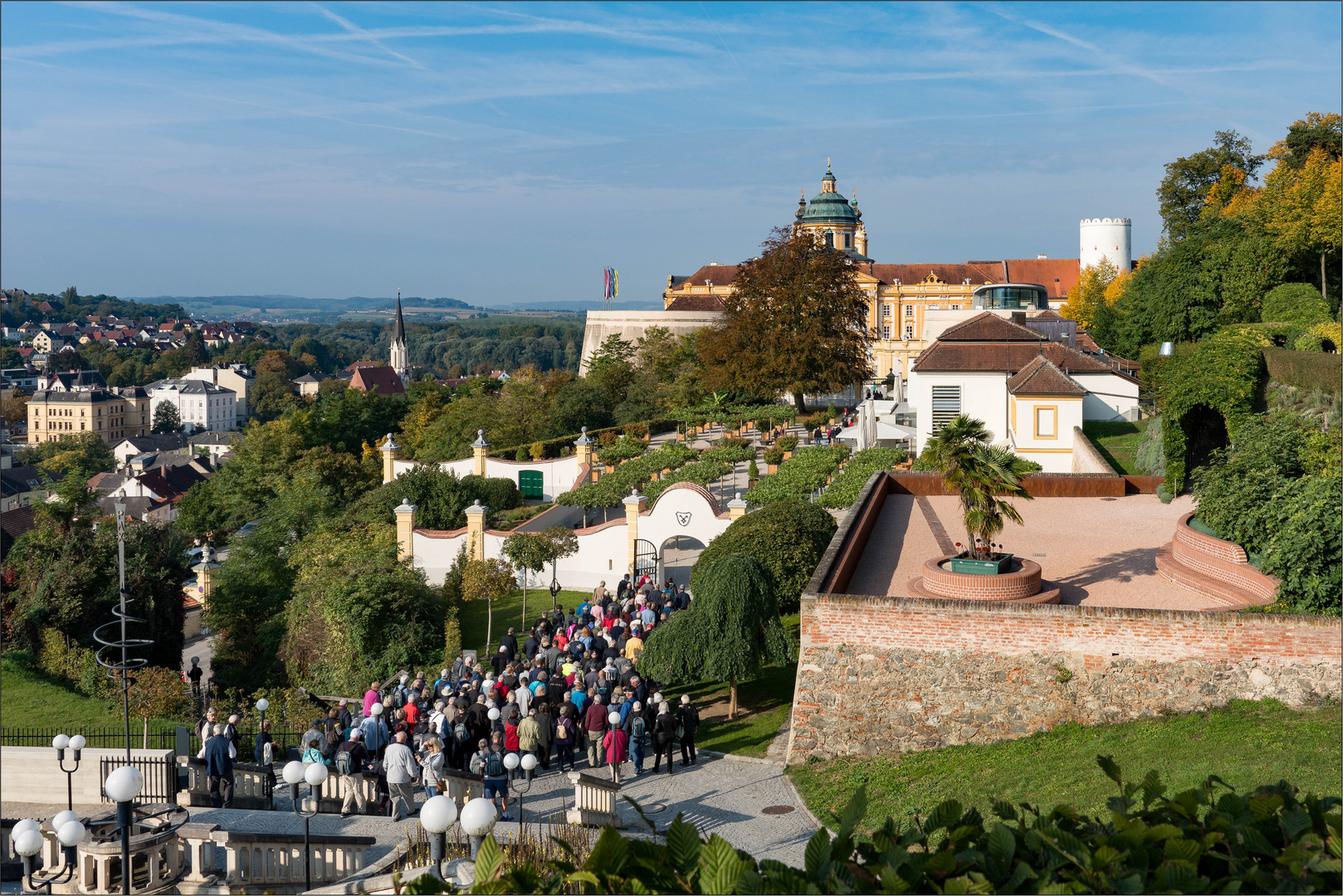 Einschreitende Touristen