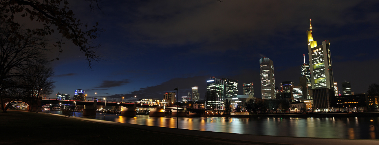 Eintauchen im Lichtermeer von Frankfurt