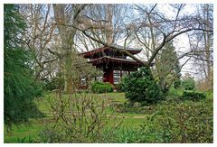 einziges Haus/ Tempel (?) im japanischen Garten in Leverkusen