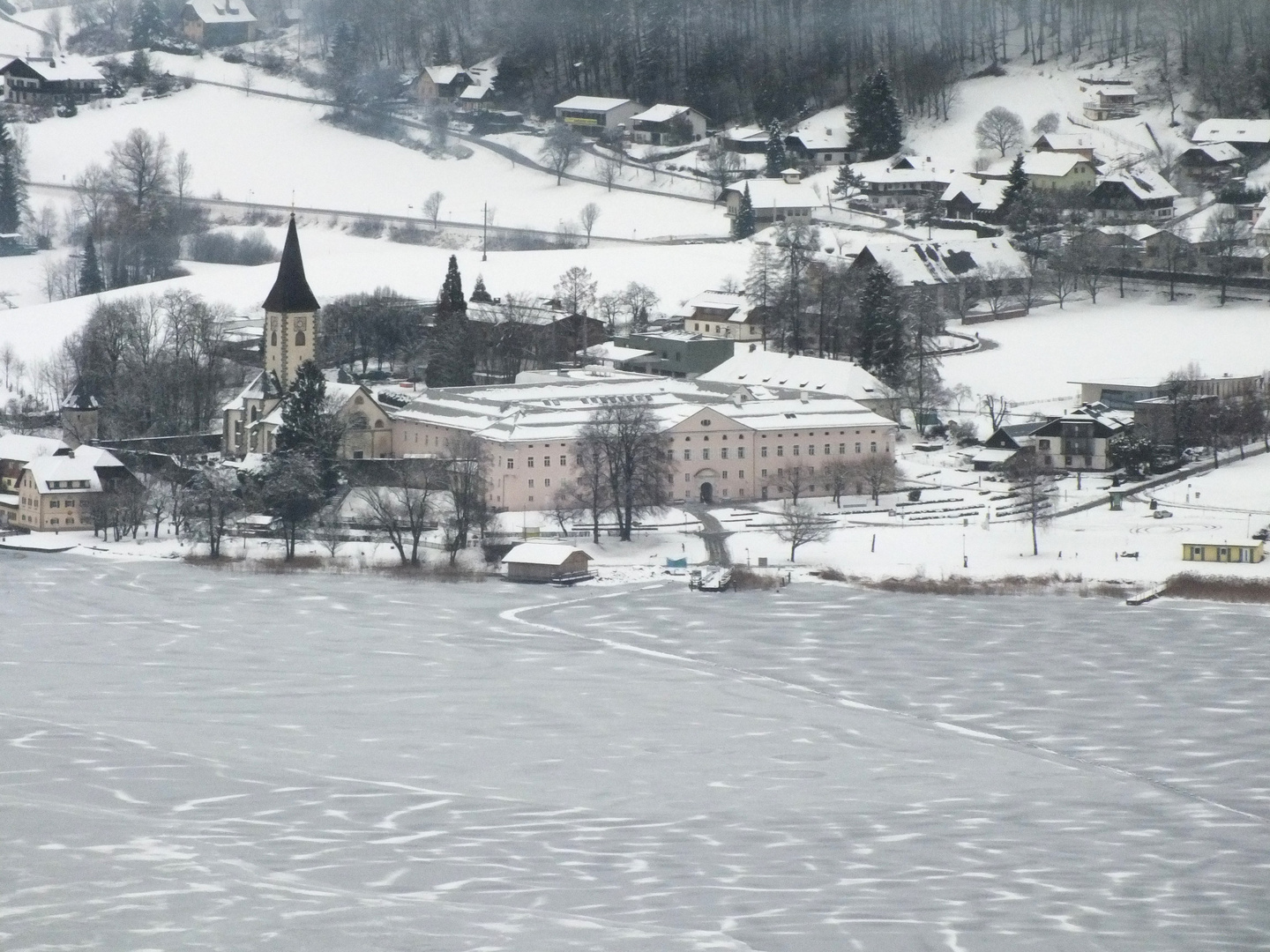 Eis am Ossiacher See