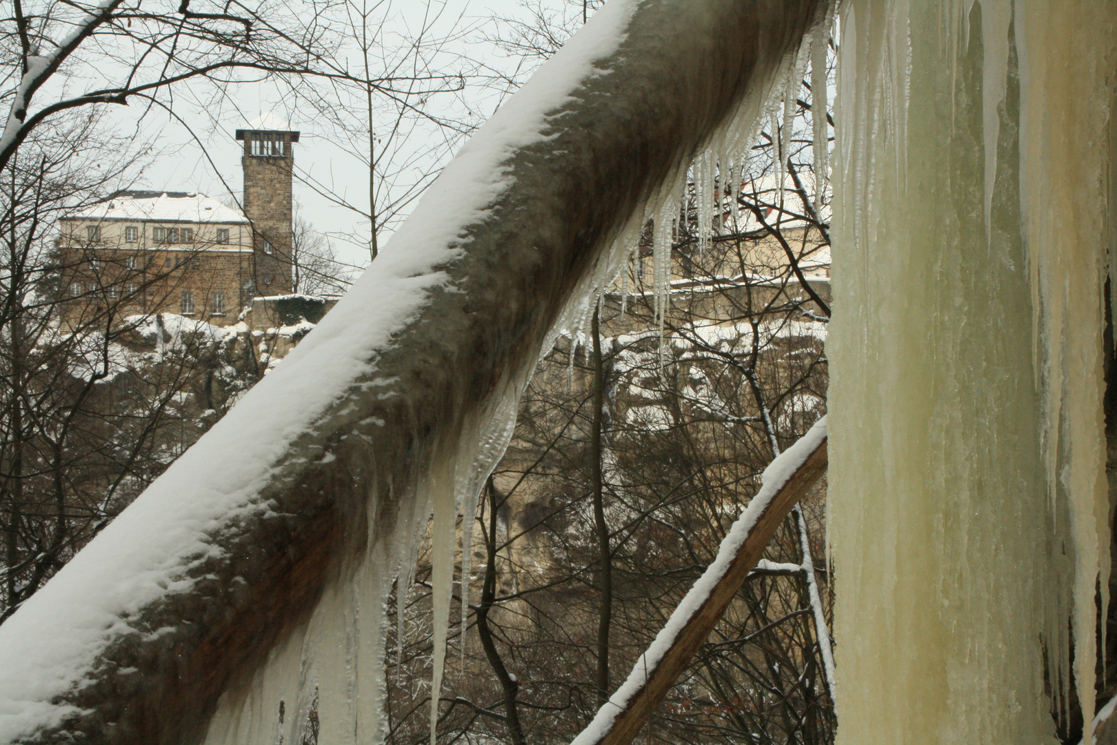 Eis am Ritterfels Hohnstein Sächsische Schweiz