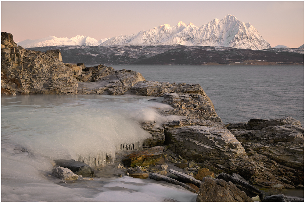 Eis am Ullsfjord