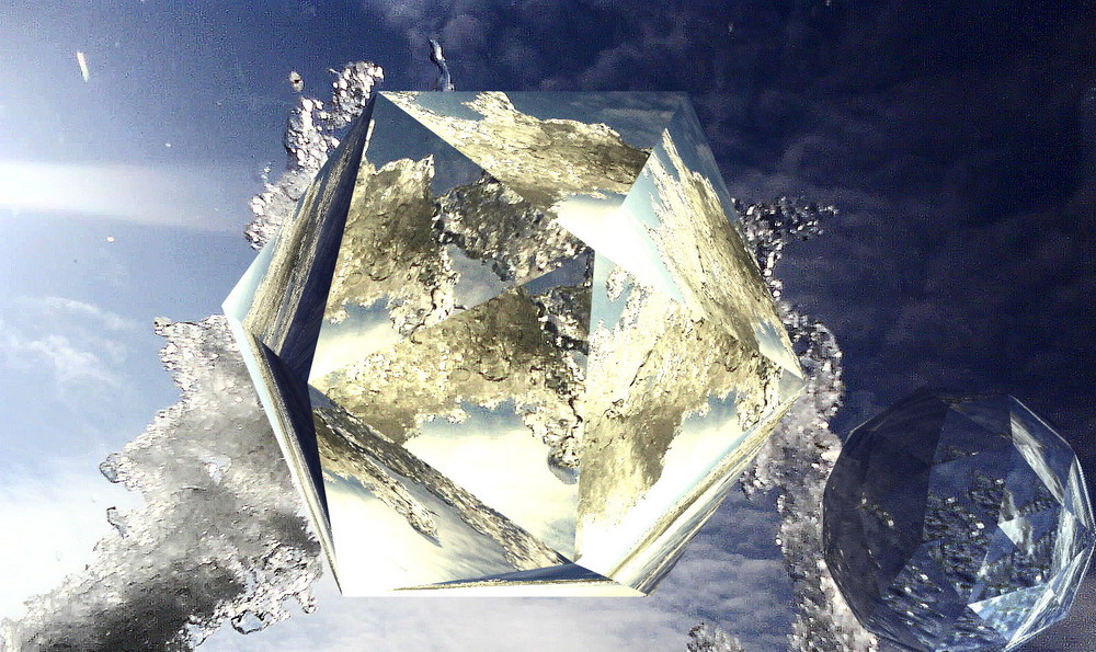 Eis auf dem Schrägefenster (mit Eis und Kristall)