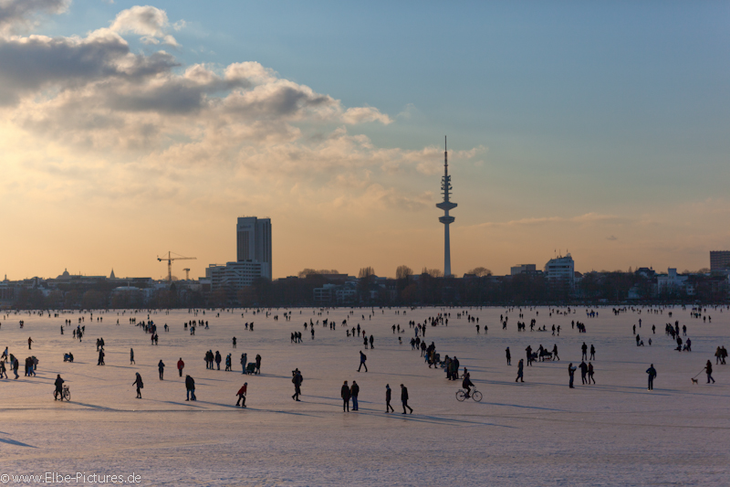 Eis auf der Alster