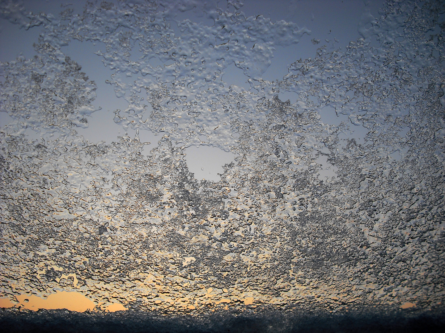 Eis auf Fenster